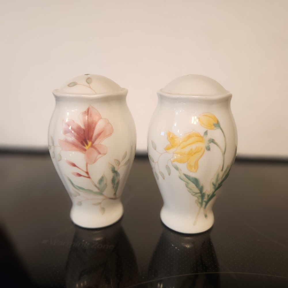 Lenox Floral Ceramic Salt and Pepper Shaker Set with Bees
